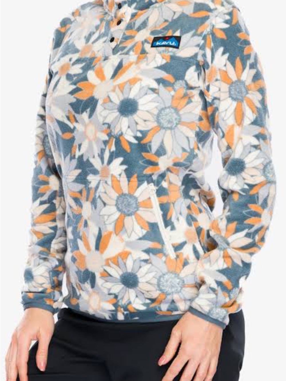Kavu Cavanaugh Floral Fleexe Pullover in “Spring Blossom”, XL